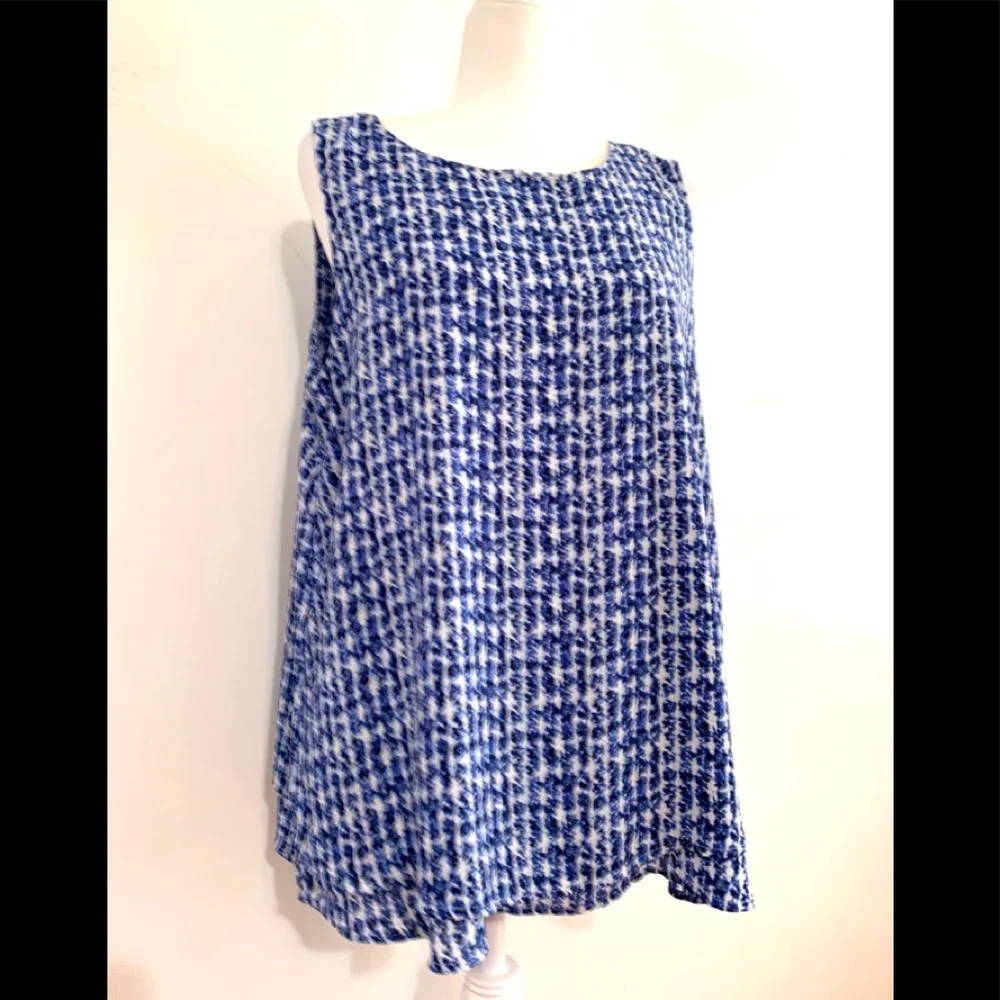 Chico’s Trapeze Blue & White Print Sleeveless Blouse - Picture 1 of 10
